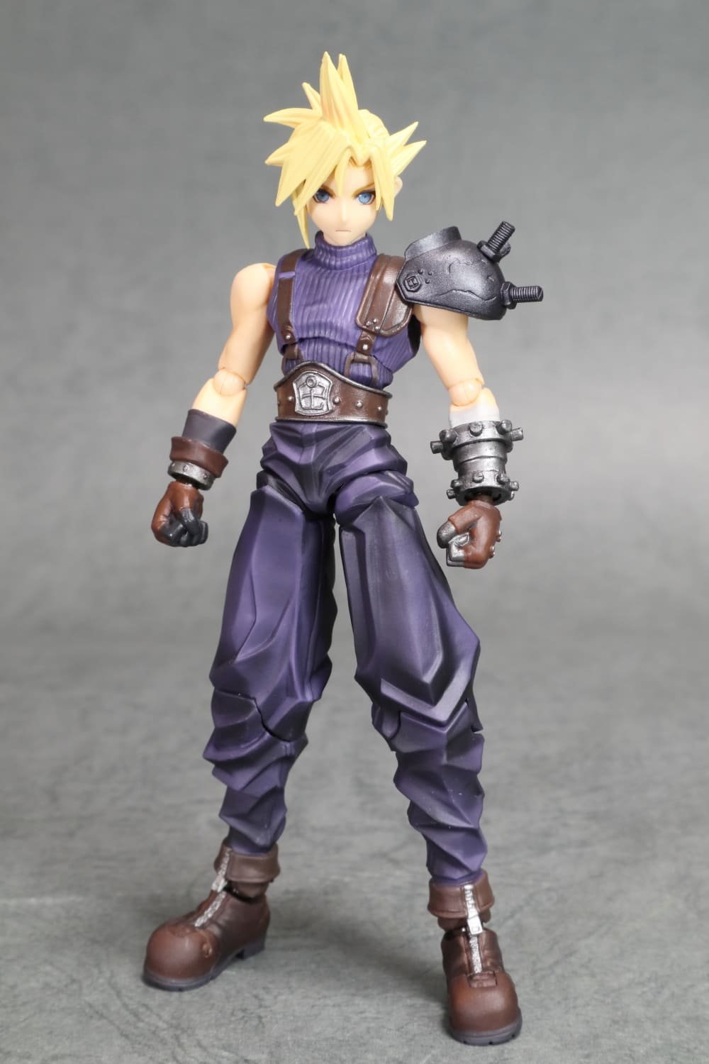 ファイナルファンタジーVII BRING ARTS クラウド・ストライフ レビュー