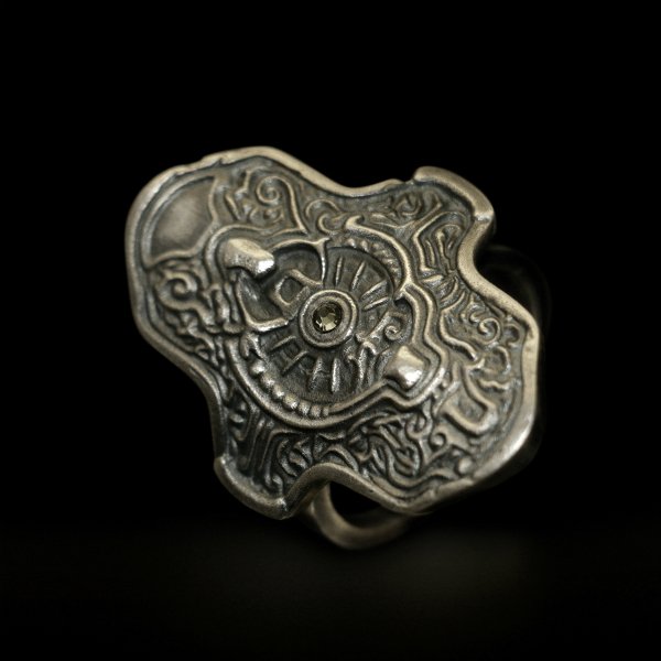 鉄の加護の指輪 | TORCH TORCH