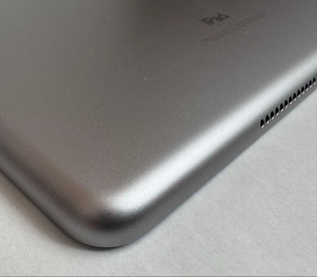 iPad 第5世代 Wi-Fi 32G 9.7インチ