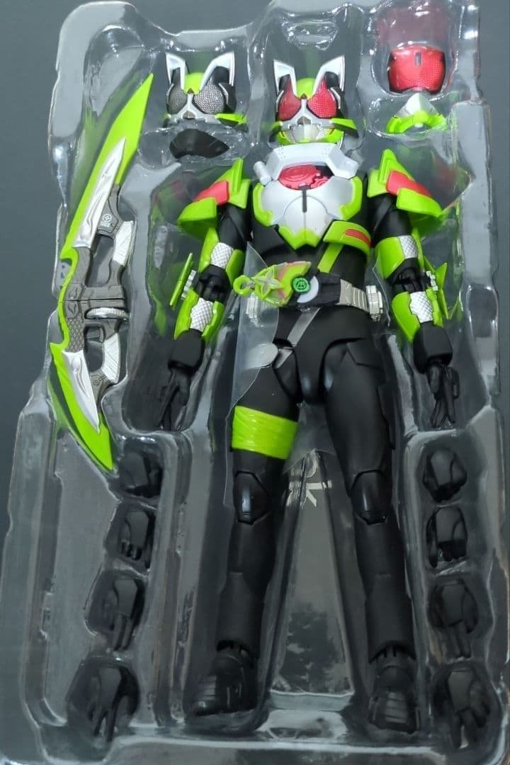 S.H.Figuarts 仮面ライダータイクーン 忍者フォーム