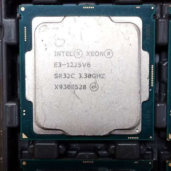 KN65-25ジャンクIntel E3-1225V2/V3/V5 1268LV3